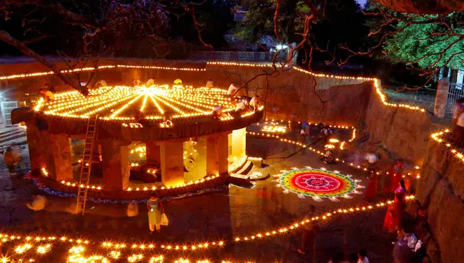 Pataleshwar Cave