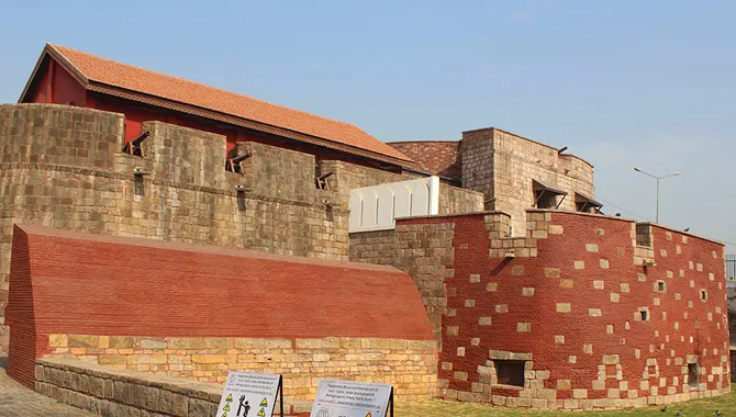 Surat Castle 1