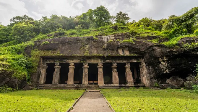 Elephanta-Caves