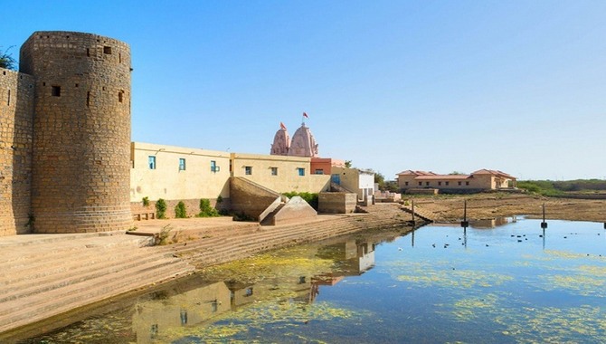 Narayan Sarovar