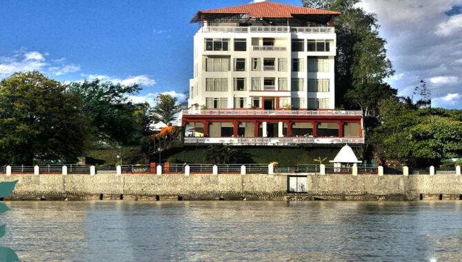 Ganga Kinare Hotel
